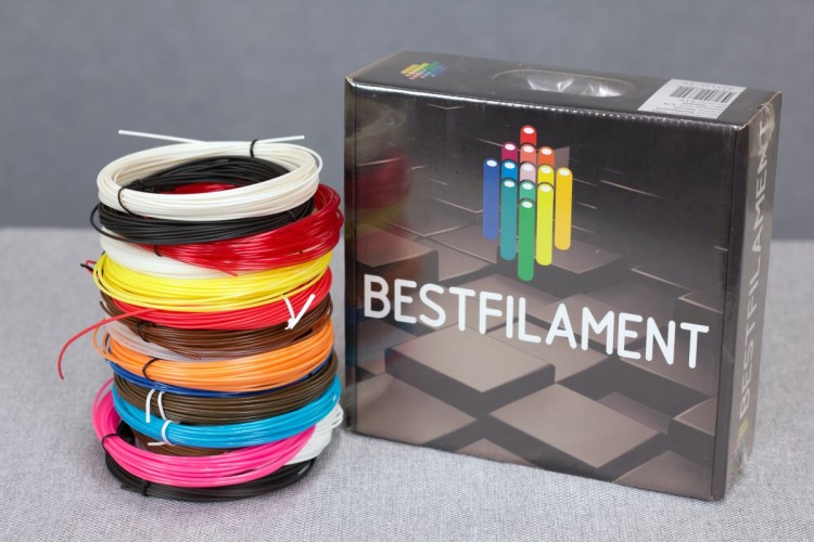 Набор из 16 пробников всех видов пластика от Bestfilament